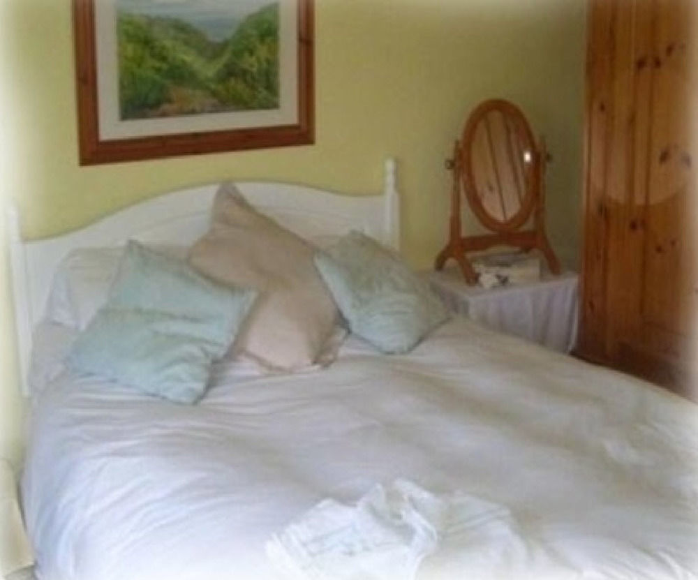 The Highdown Inn Totland Exteriör bild